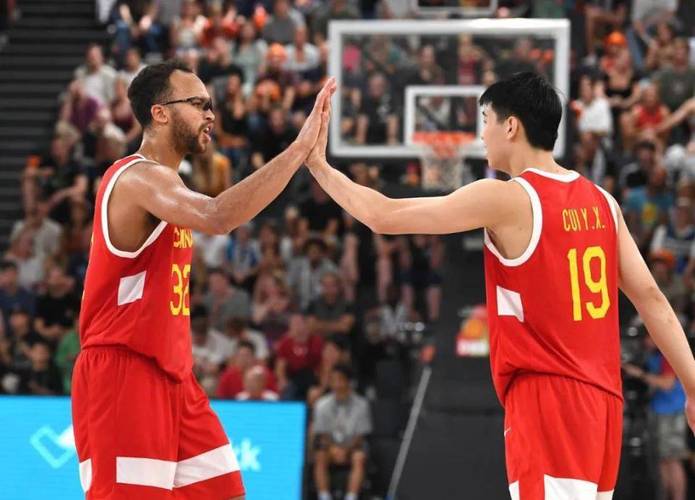 中国男篮热身赛vs塞尔维亚直播