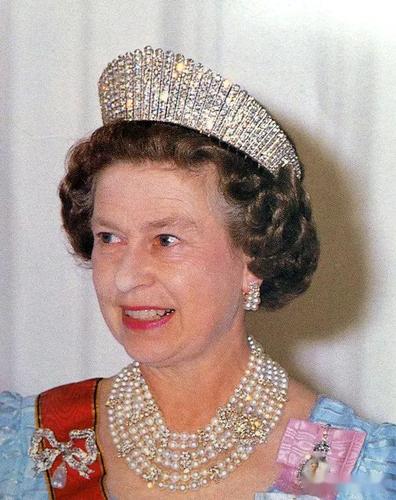 英国女王伊丽莎白项链